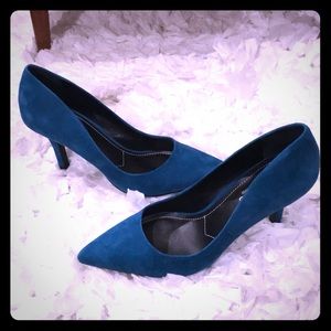 Charles by Charles David teal blue suede pumps